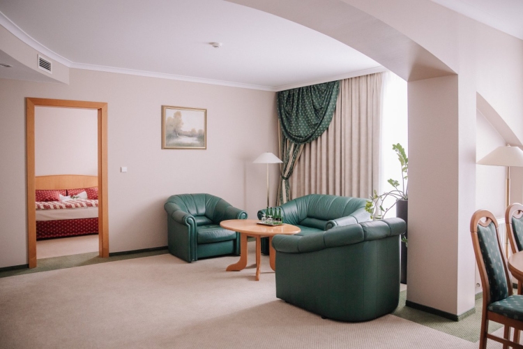 Hotel Atut w Licheniu Starym