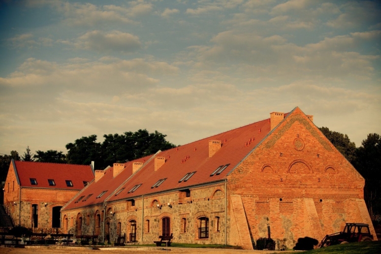 Hotel Olandia w Prusimiu