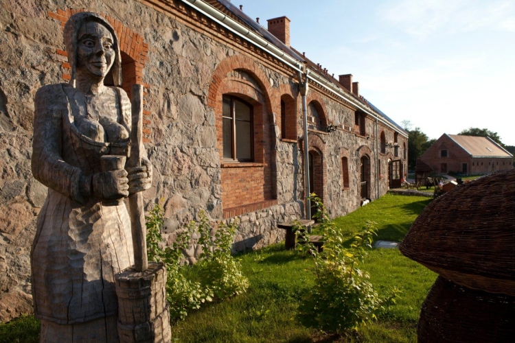 Hotel Olandia w Prusimiu