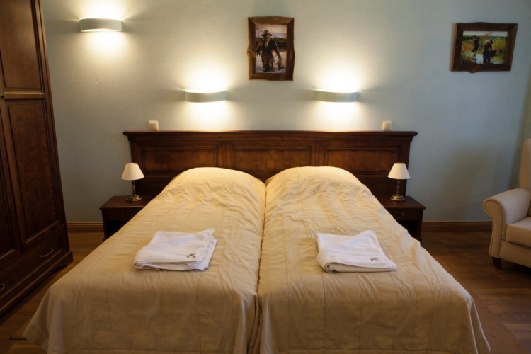 Hotel Olandia w Prusimiu