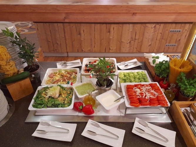 Mineral Hotel MALINOWY RAJ w Solcu Zdroju