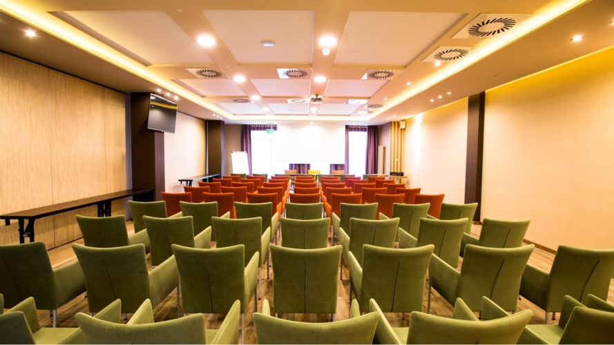 Mineral Hotel MALINOWY RAJ w Solcu Zdroju