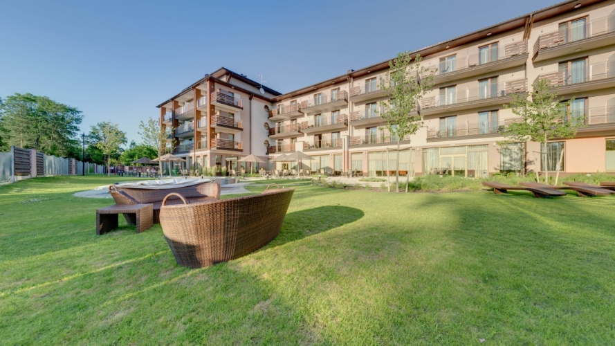 Mineral Hotel MALINOWY RAJ w Solcu Zdroju