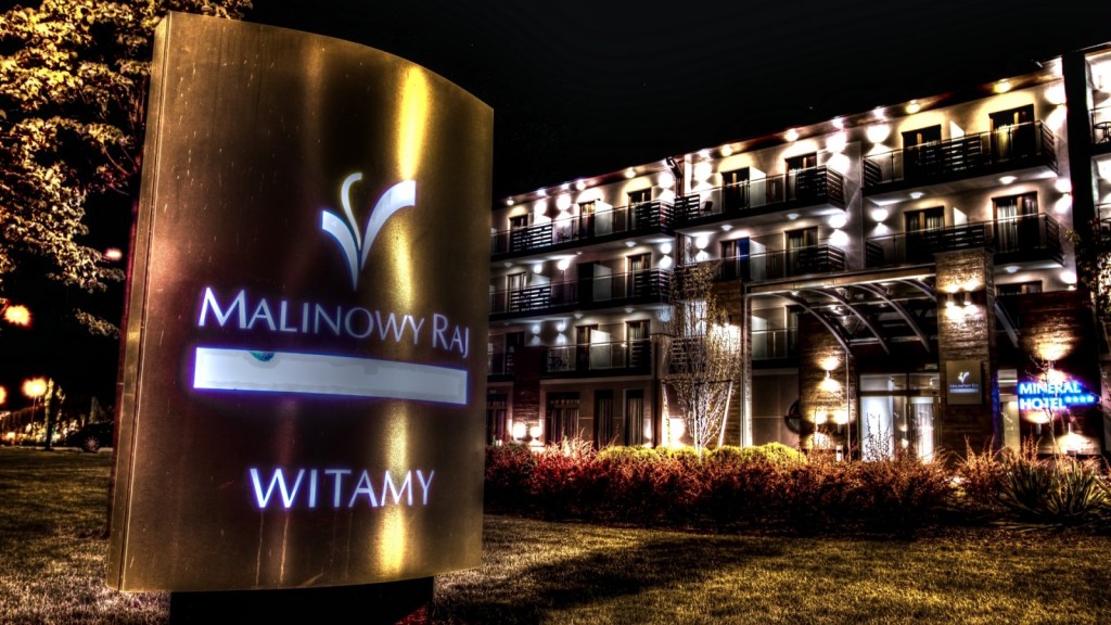 Mineral Hotel MALINOWY RAJ w Solcu Zdroju