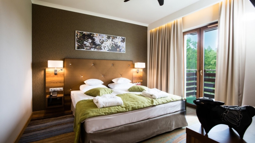 Mineral Hotel MALINOWY RAJ w Solcu Zdroju