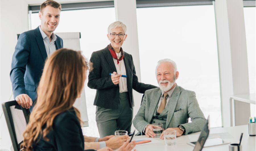 Zespół w pracy złożony z zetek i silversów