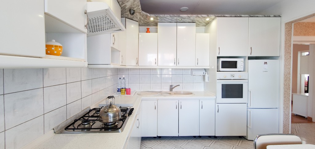 Ogólnodostępna kuchnia w Domu Opieki Afirmacja Życia w Radzyminie