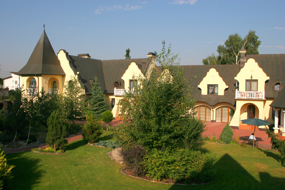 Dom Opieki Pałac w Markach