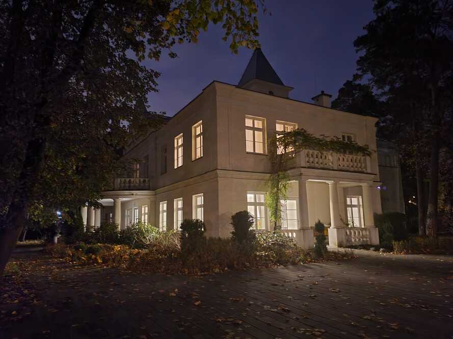 Dom Opieki Willa Syrena w Konstancinie-Jeziornie