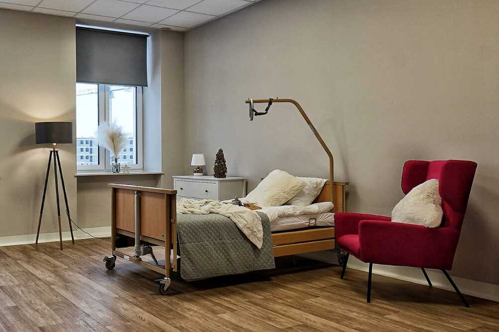Jeden z pokoi w Domu Seniora- Centrum Telemedycznym Altru w Przemyślu