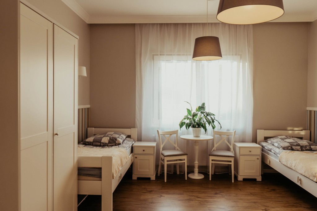 Pokój 2-osobowy w Rodzinnym Domu Opieki Nasza Przystań w Rąbieniu