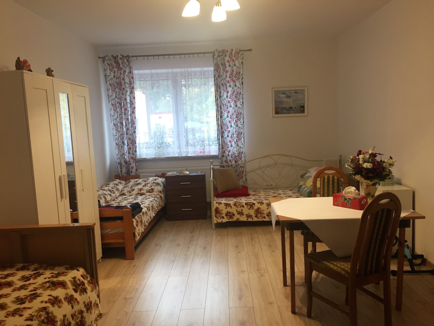 Pokój 3-osobowy w Domu Złotego Wieku w Komorowie