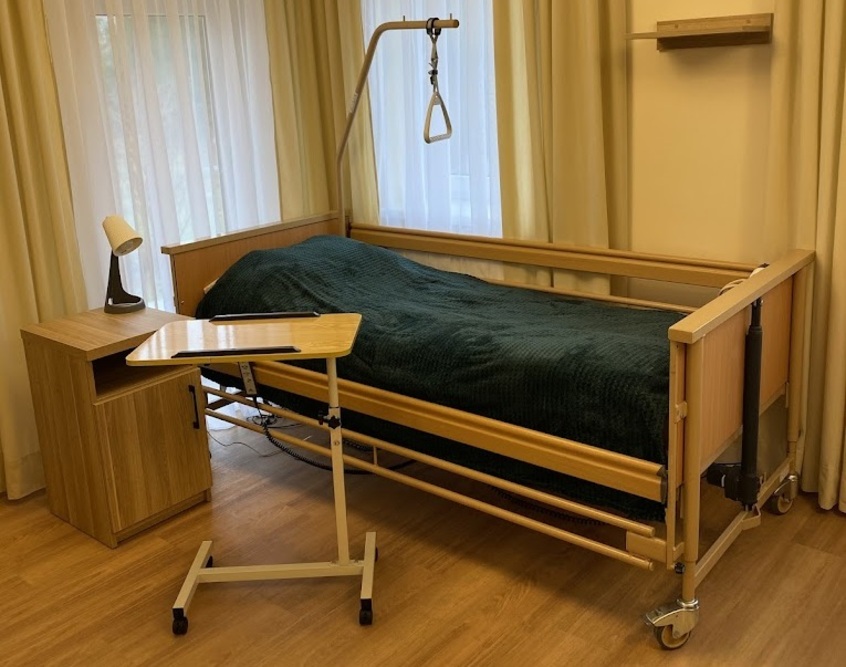 Dom Opieki EDO w Marcinkowie dysponuje specjalistyczny łóżkami rehabilitacyjnymi