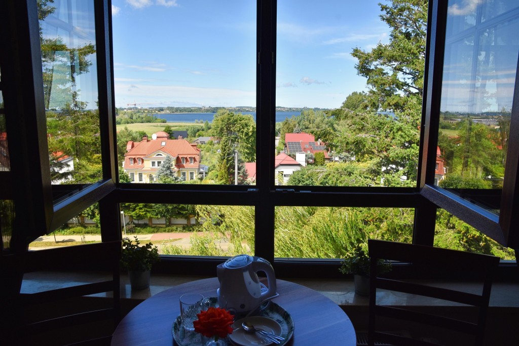 Piękne widoki z okna to tylko jeden z atutów Nadmorskiego Domu Seniora HILARIS w Pucku