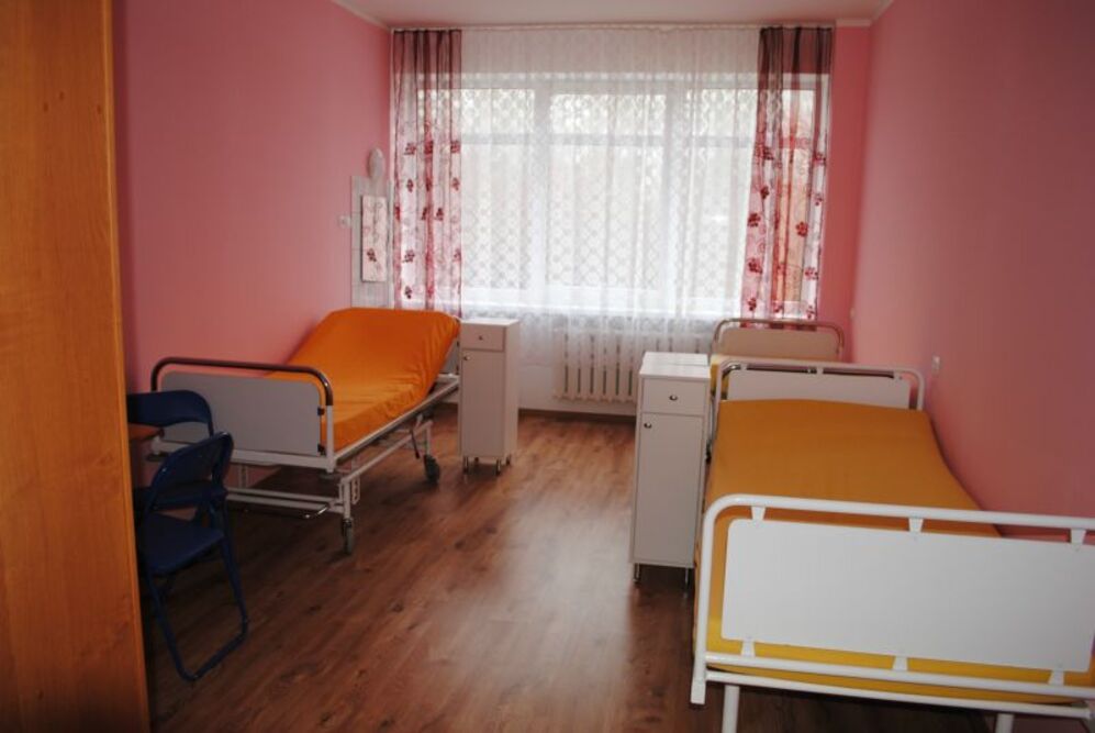 Jeden z pokoi w Noworudzkim Centrum Geriatrycznym „Senior” w Nowej Rudzie