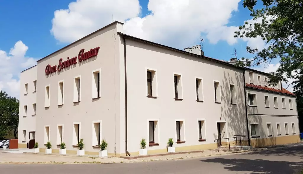 Dom Seniora JANTAR w Rybnicy Leśnej