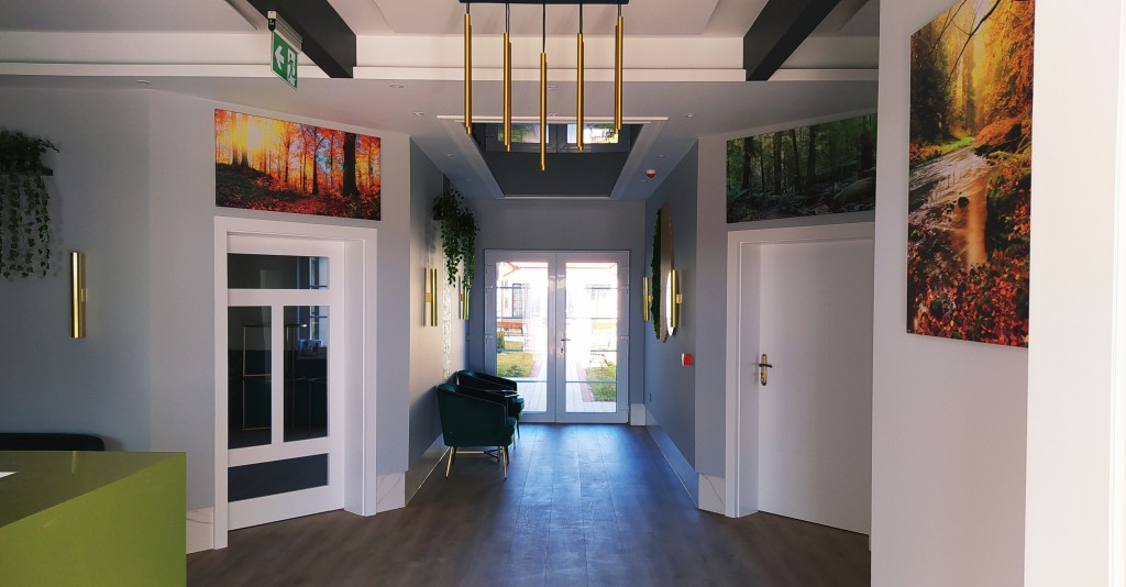 Dwór Seniora w Chrząstówce