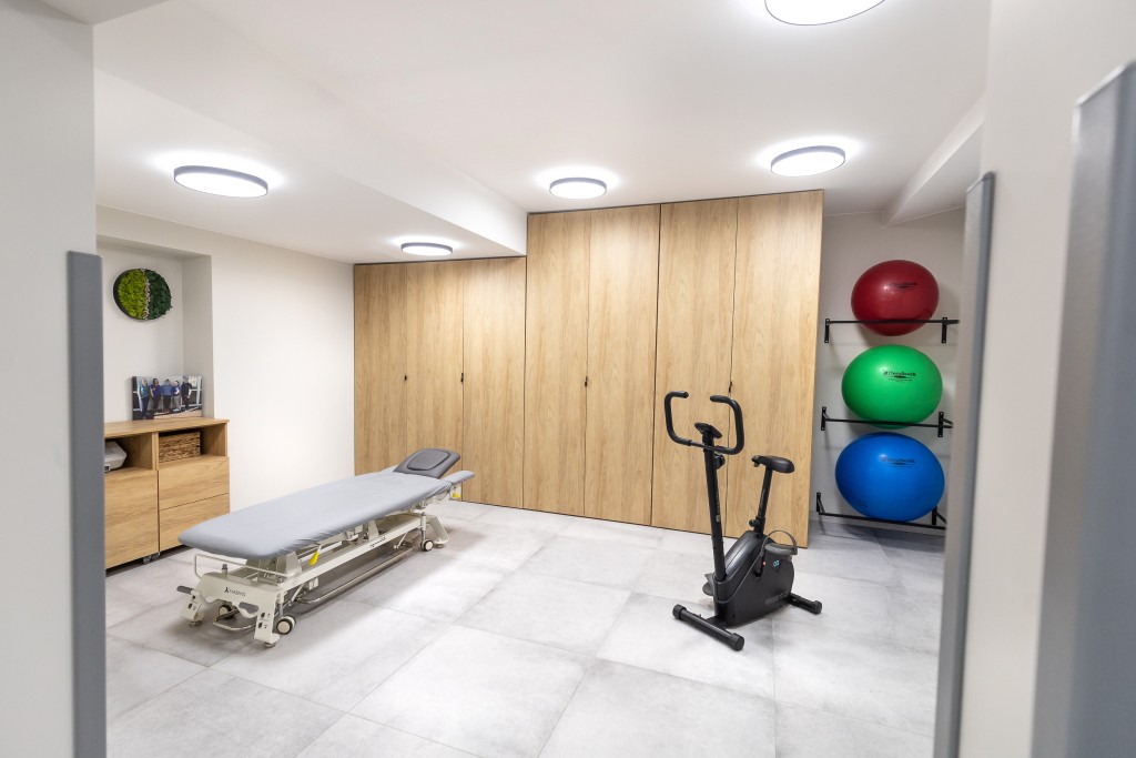 Centrum Opieki Leczniczej ATMA w Bydgoszczy to nowoczesny ośrodek, zapewniający seniorom kompleksową opiekę i rehabilitację