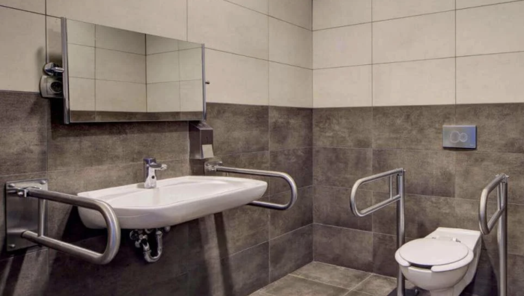 Wnętrza Domu Opieki Zielony Park w Starzechowicach są przyjazne osobom starszym i niepełnosprawnym