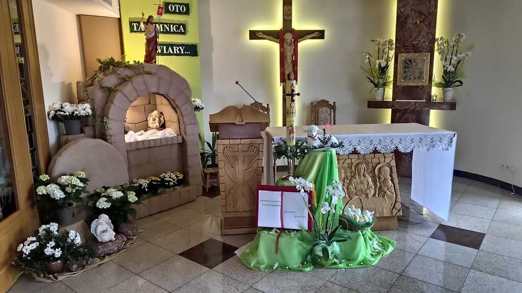 Dom Pomocy Społecznej im. Jana Pawła II w Kamesznicy dysponuje własną kaplicą