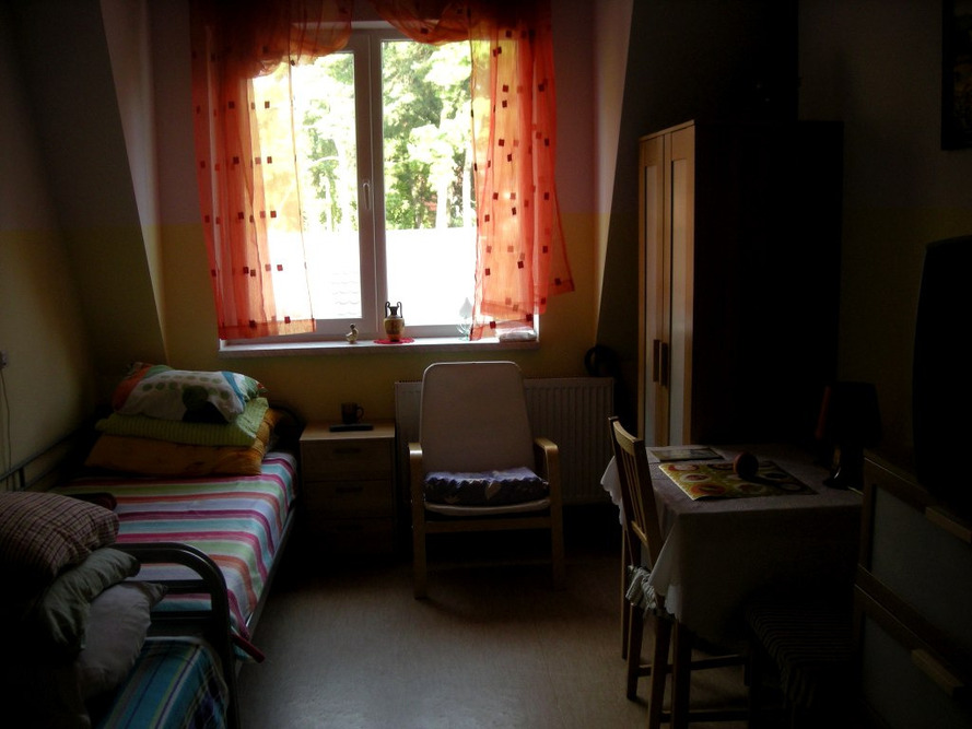 Jeden z pokoi w Domu Seniora „Kordeckiego” w Piasecznie