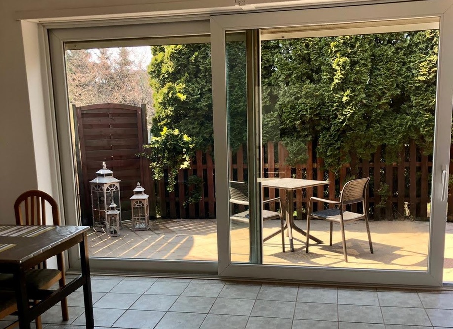 MIeszkańcy Domu Seniora ZAGÓRZANKA w RUMI mają do dyspozycji słoneczny taras