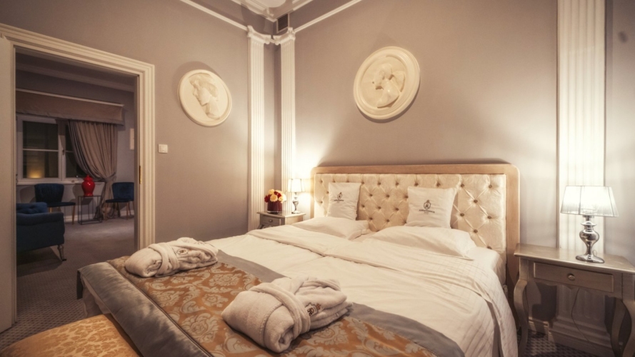 Pałac Alexandrinum w Poświętnem