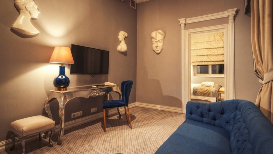 Pałac Alexandrinum w Poświętnem