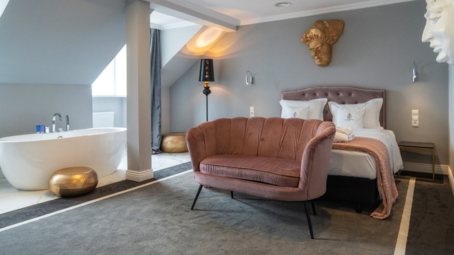 Pałac Alexandrinum w Poświętnem