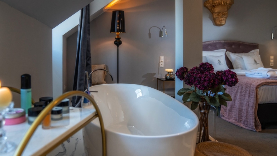 Pałac Alexandrinum w Poświętnem