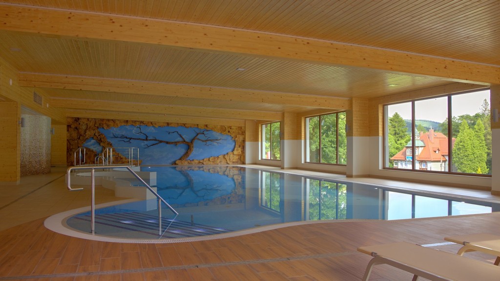 W Hotelu Buczyński **** Medical & SPA w Świeradowie-Zdroju goście mają do dyspozycji kryty basen