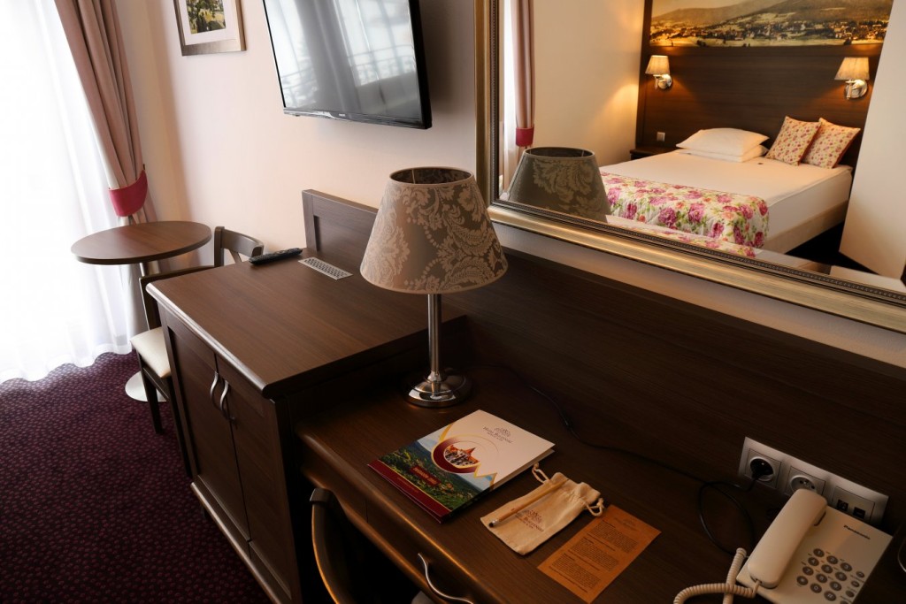 Hotel Buczyński **** Medical & SPA w Świeradowie-Zdroju oferuje gościom pokoje o podwyższonym standardzie