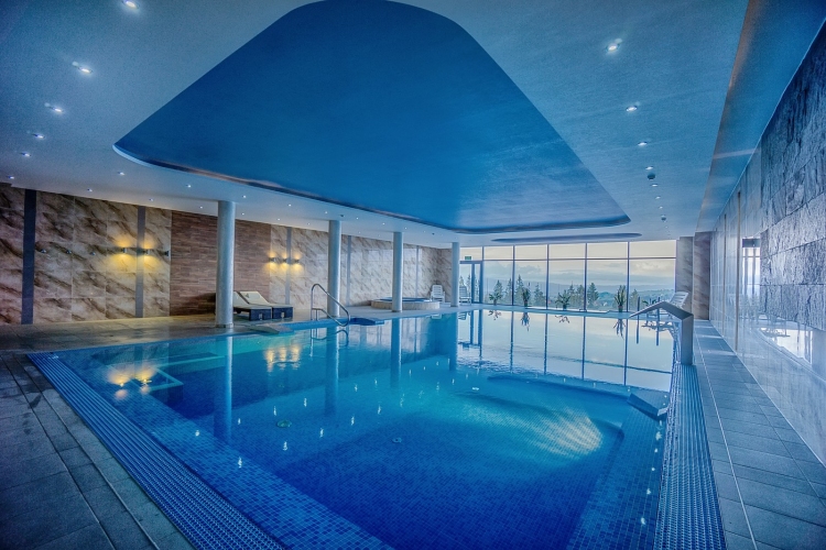 Kryty basen w Hotelu Bachledówka w Czerwiennem