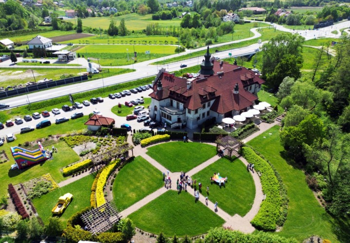 Hotel Kasztel w Rzezawie