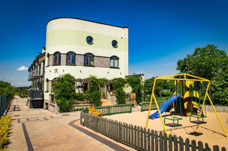 Pensjonat Kolory Świata w Solcu-Zdroju