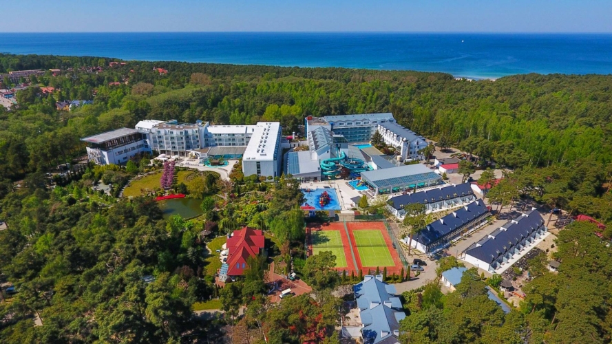 Kompleks Wczasowy Sandra SPA w Pogorzelicy z lotu ptaka
