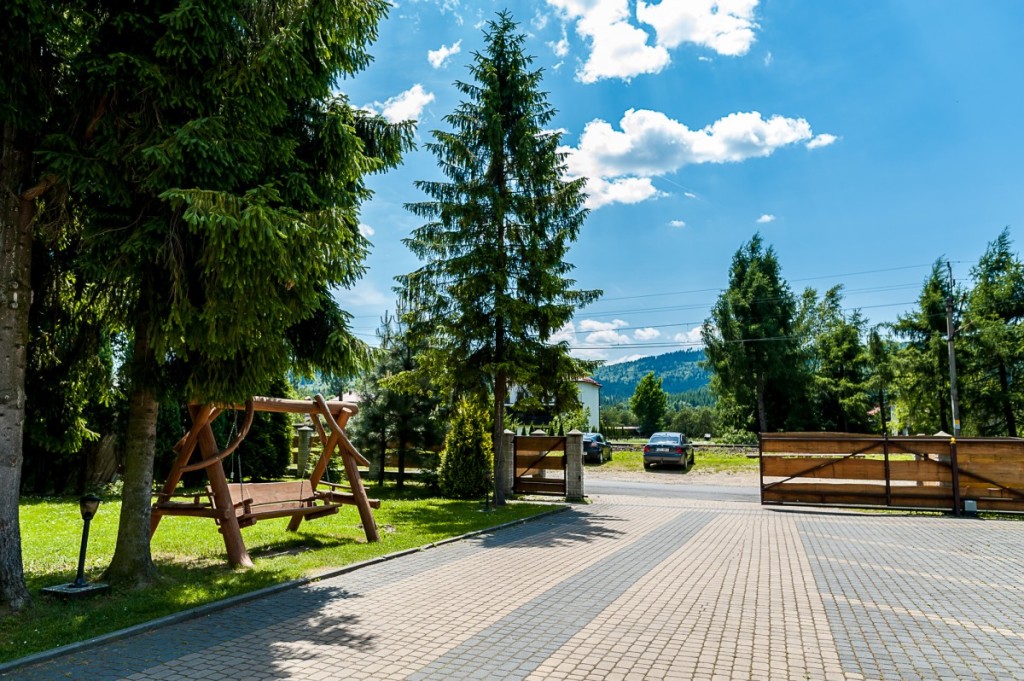 Ośrodek Wczasowy CZAHÓWKA w Pewli Małej