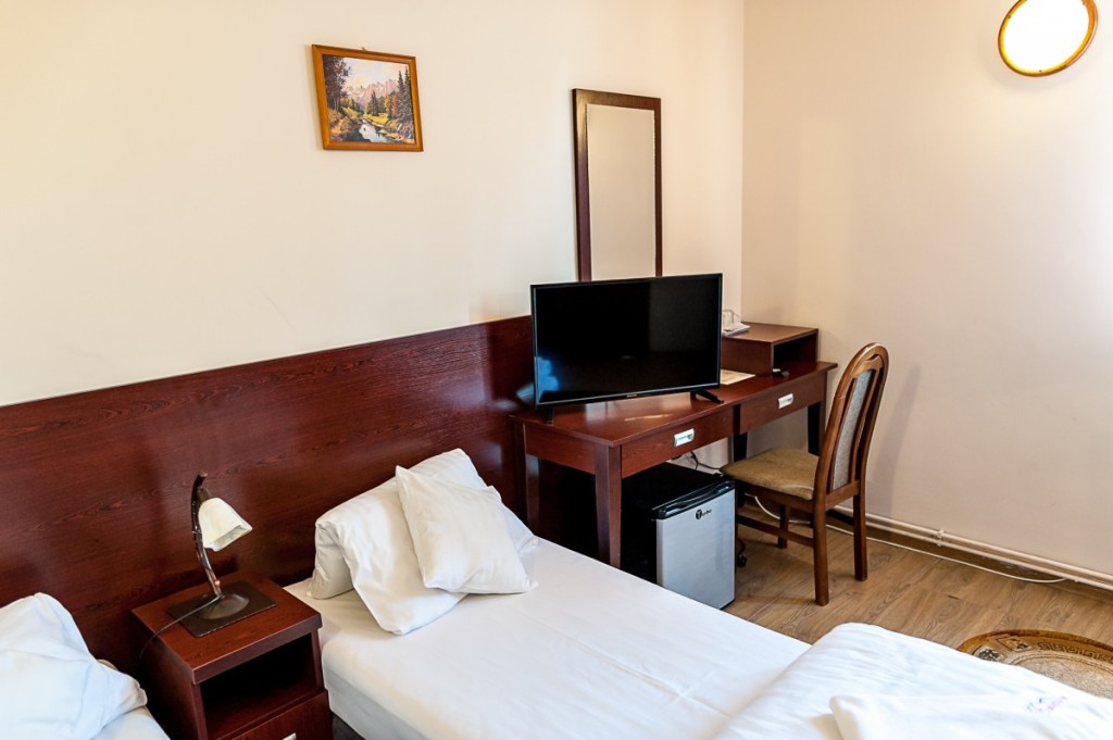 Ośrodek Wczasowy CZAHÓWKA w Pewli Małej