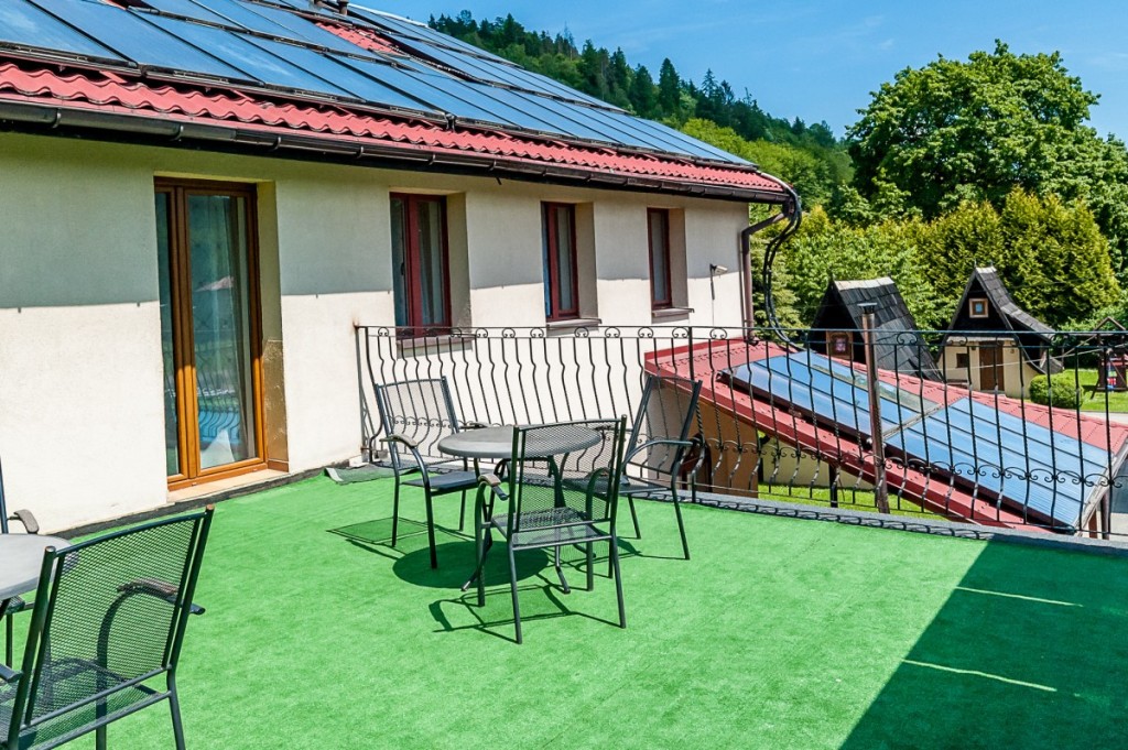 Ośrodek Wczasowy CZAHÓWKA w Pewli Małej