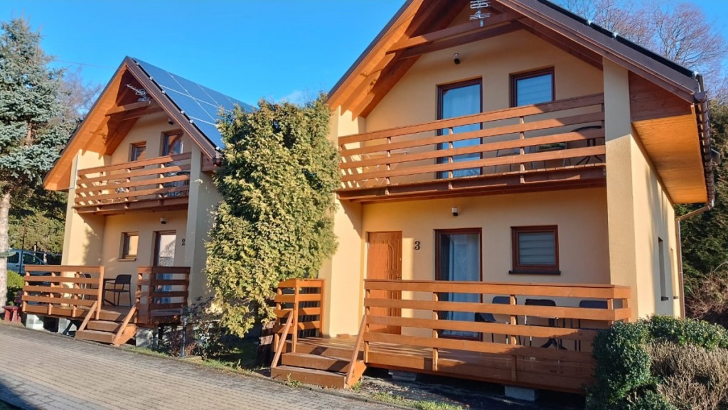 Ośrodek Wczasowy CZAHÓWKA w Pewli Małej