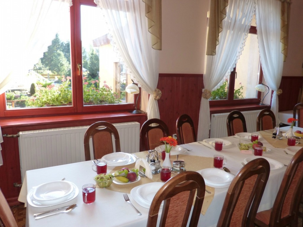 Ośrodek Wczasowy CZAHÓWKA w Pewli Małej