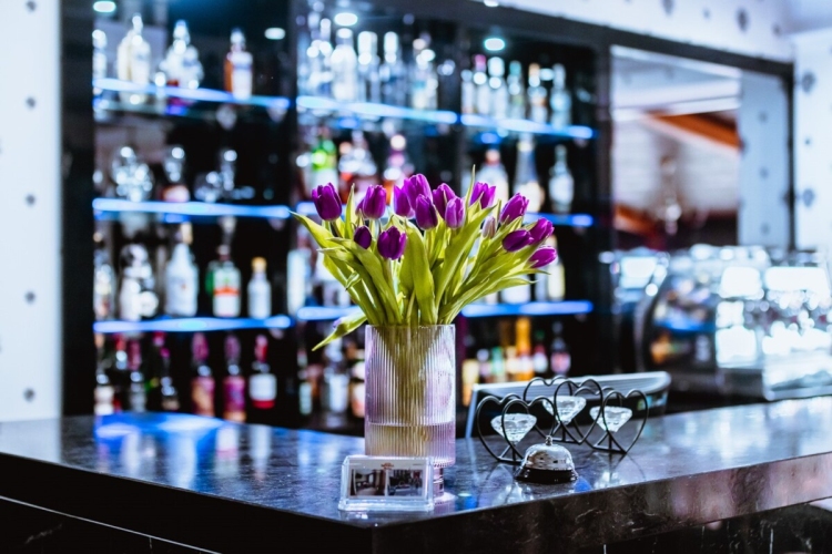 W Hotelu Imperial Residence w Sandomierzu znajduje się restauracja i bar