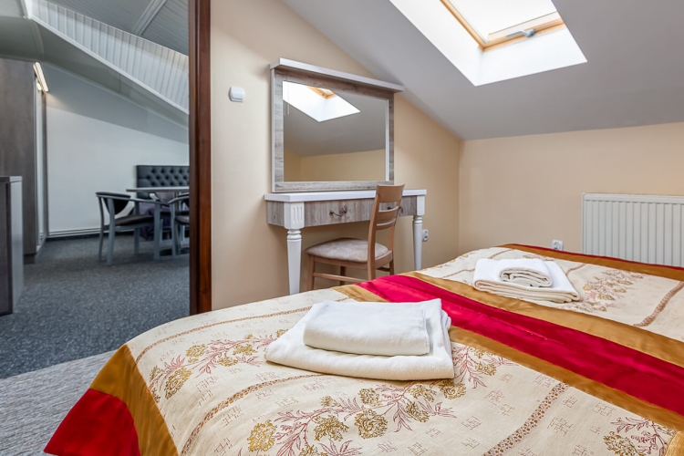 Hotel JANTAR w Rewalu