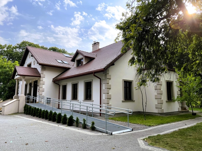 Dom Seniora VIVID PALACE w Łopienniku