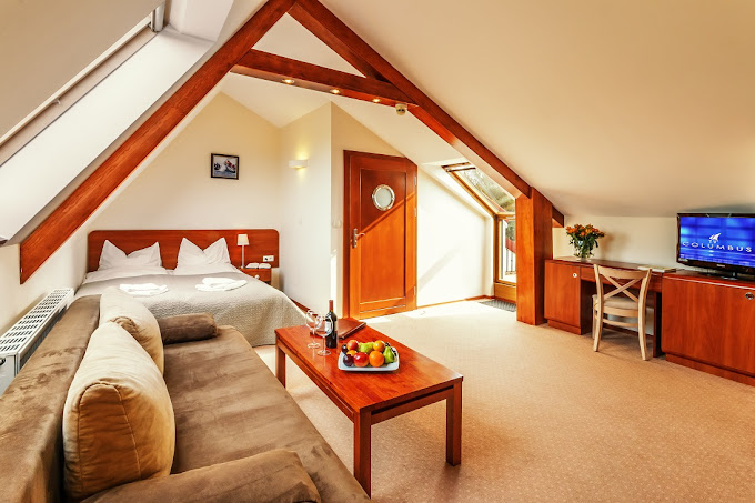 Hotel Columbus w Rowach