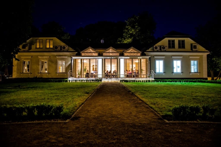 Dwór Droblin w Droblinie