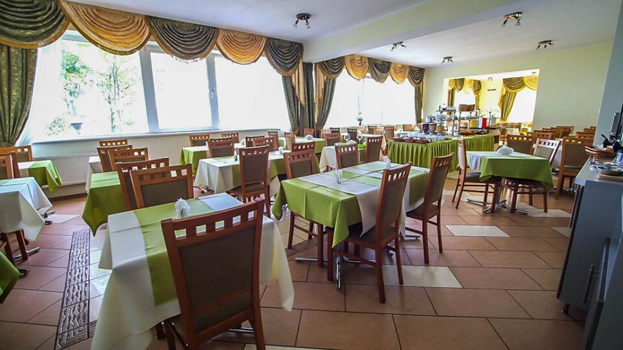 Hotel JANTAR w Rewalu