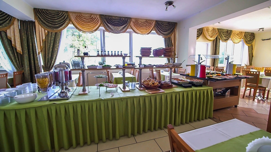 Hotel JANTAR w Rewalu