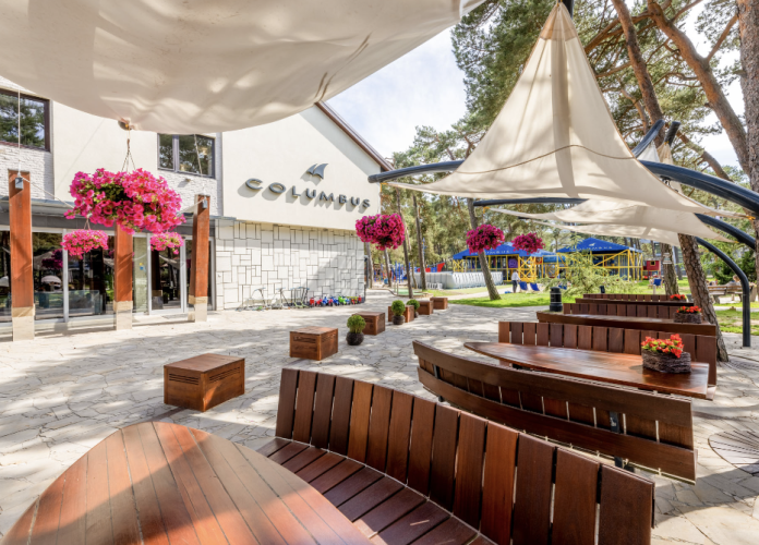 Hotel Columbus w Rowach