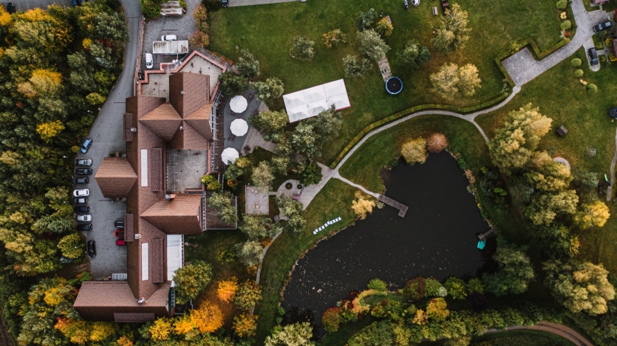 Hotel Kozi Gród w Pomlewie k. Gdańska